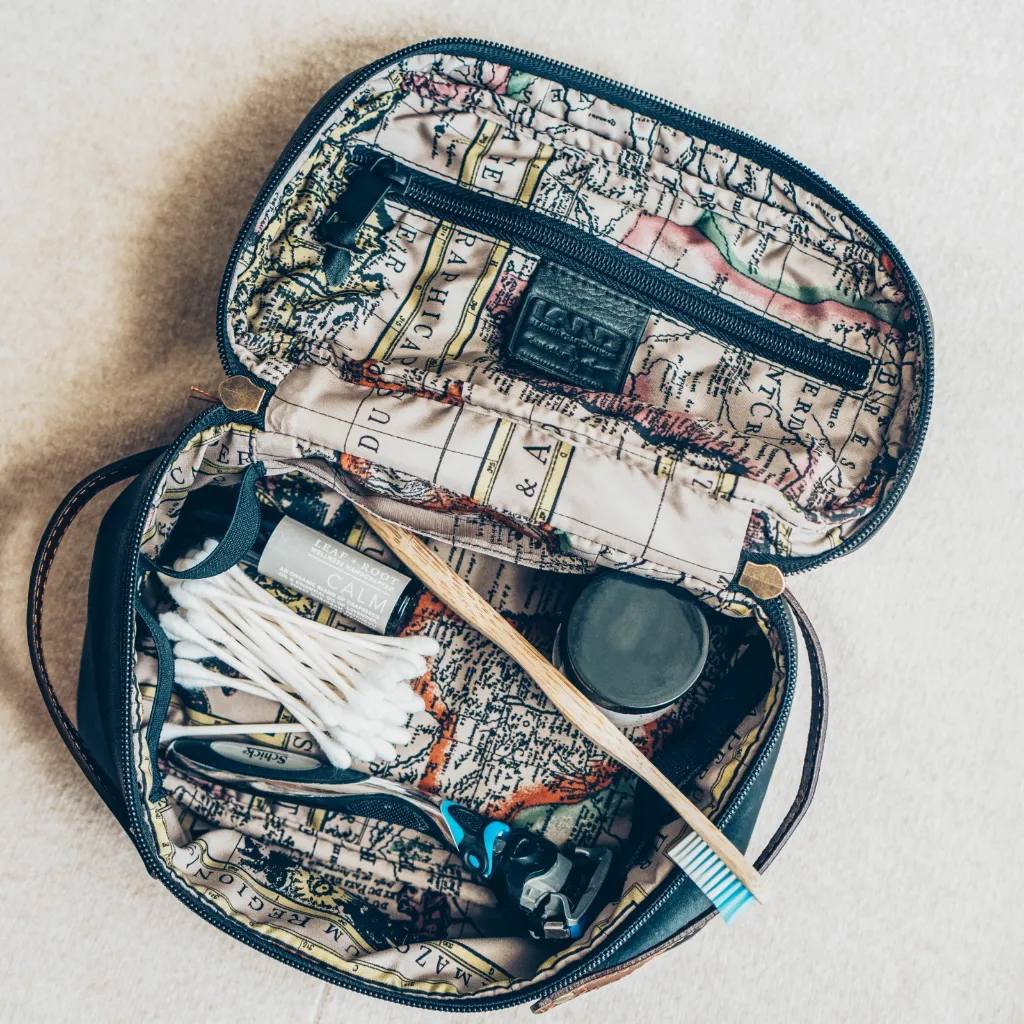 Brisbane Toiletry Kit