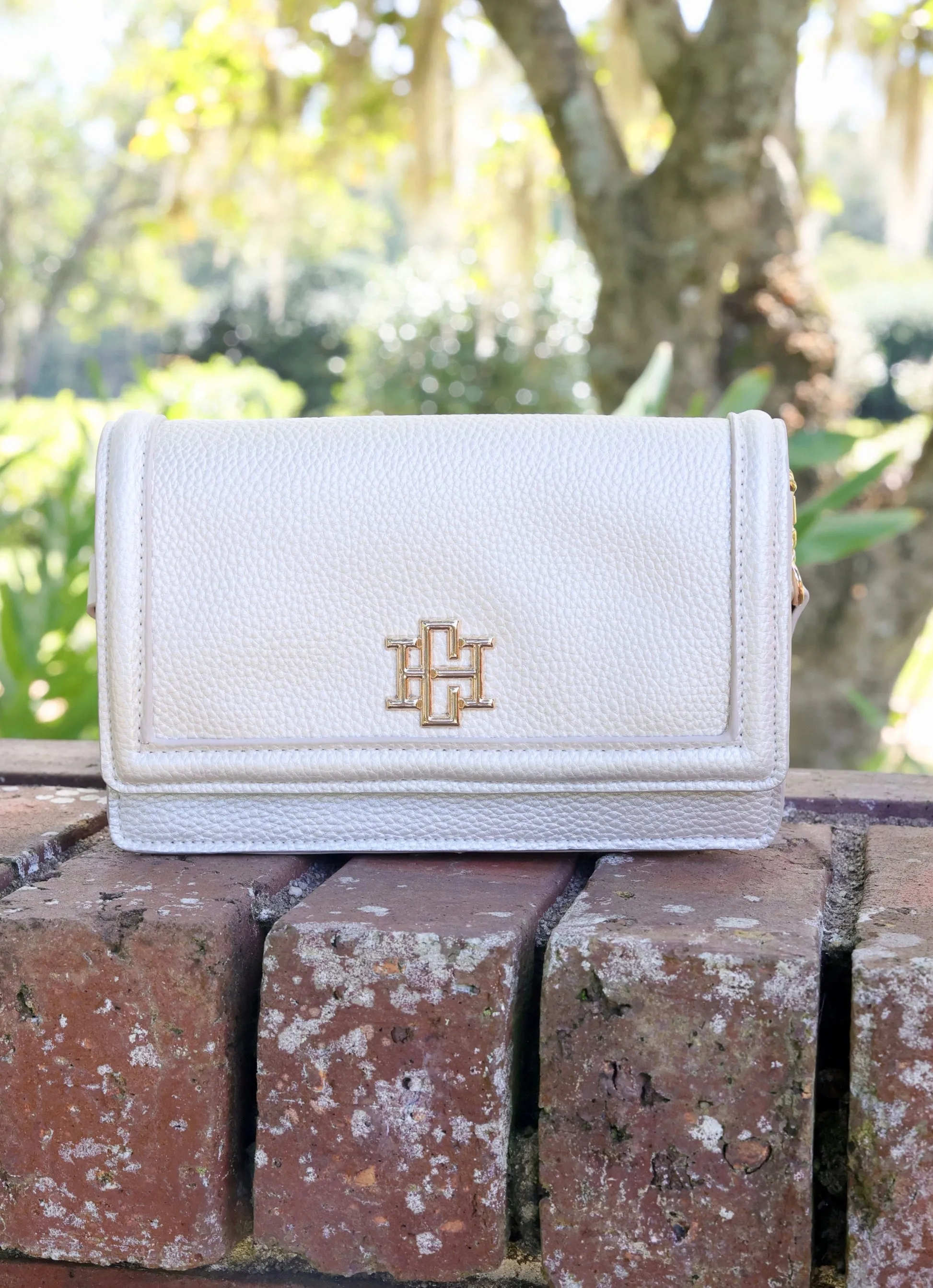 Maverick Pearl Crossbody with Pocket